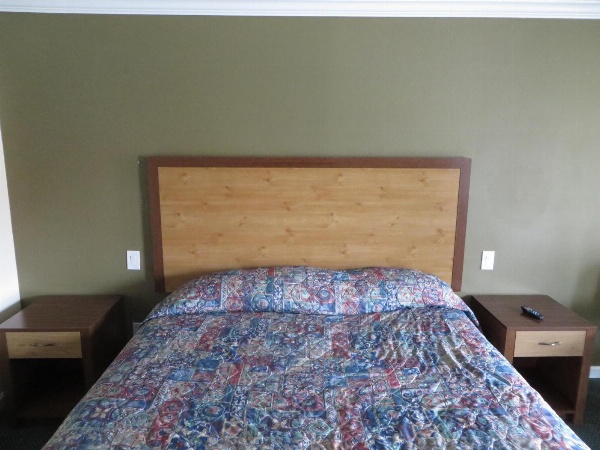 National Inn Garden Grove image 3